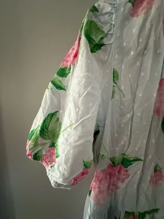 Crown and Ivy 100% cotton Light Blue Floral Midi Dress with Pink Hydrangeas - Picture 4 of 5